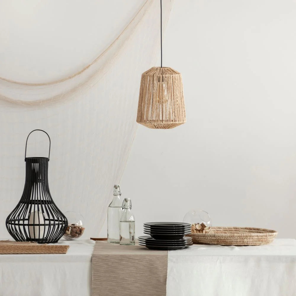 Natural materials lighting fixtures for a Mediterranean-inspired décor