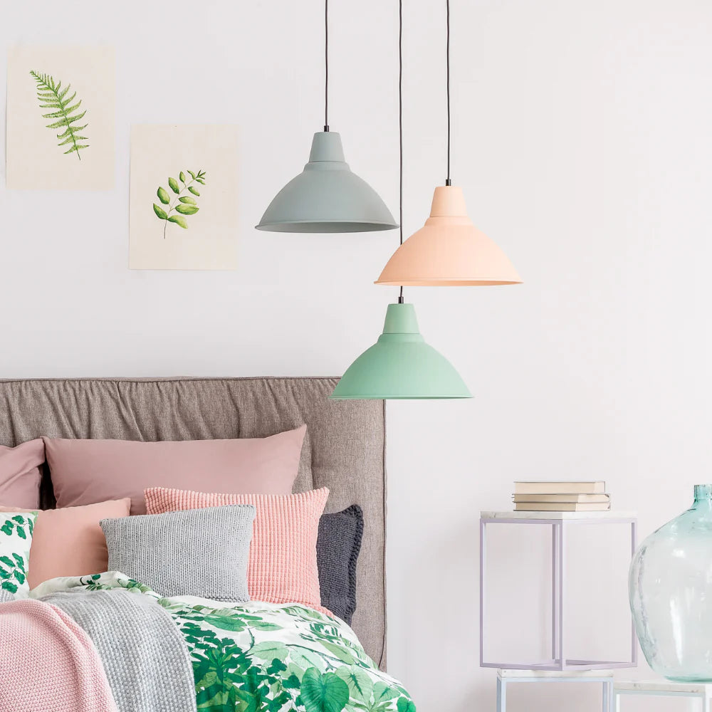 6 tips for choosing a trendy colourful lighting fixture in 2024