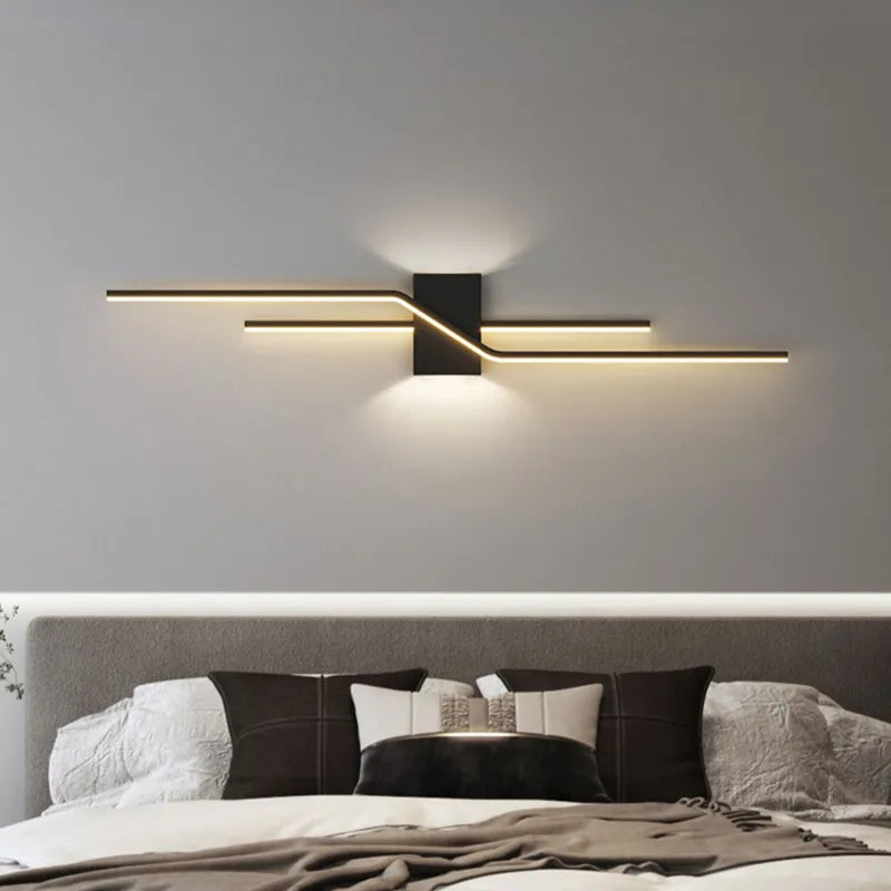Modern black and white LED wall light for indoor home lighting - vue 3 sur 14