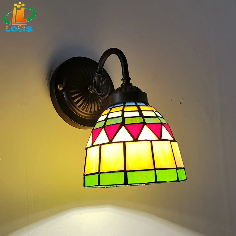 European style stained glass wall light with LED lighting - vue 4 sur 6