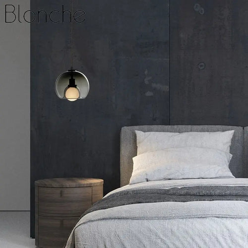 Nordic glass pendant light with modern creative design - vue 3 sur 7