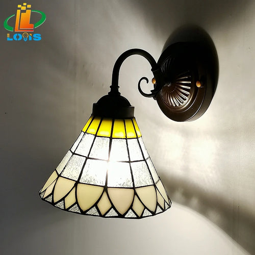 Retro wall light with minimalist tiffany style stained glass - vue 4 sur 6
