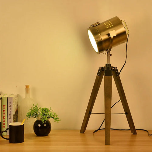 Nordic solid wood LED floor lamp for modern interiors - vue 3 sur 10