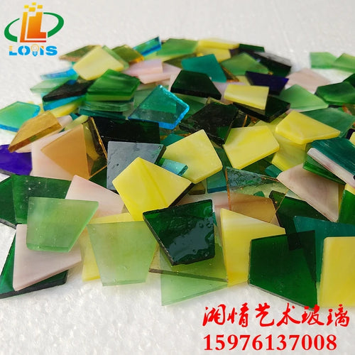Coloured glass square pieces for children's mosaic art - vue 4 sur 10
