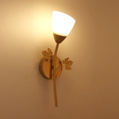 Modern LED wall lamp for reading and home decor - vue 5 sur 10