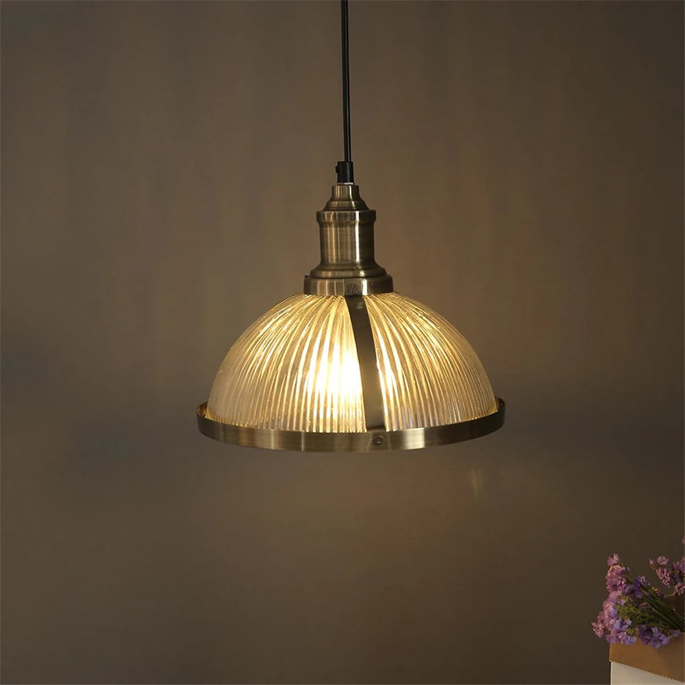 Vintage clear glass hanging lamp for nostalgic ambience - vue 5 sur 7