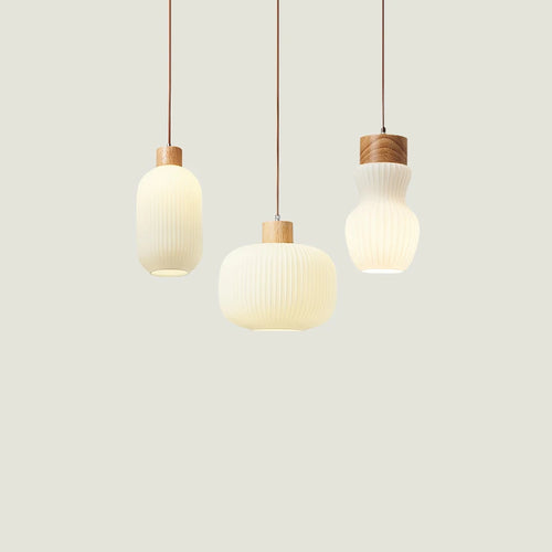 Soft retro Japanese-style chandelier for restaurant and inn