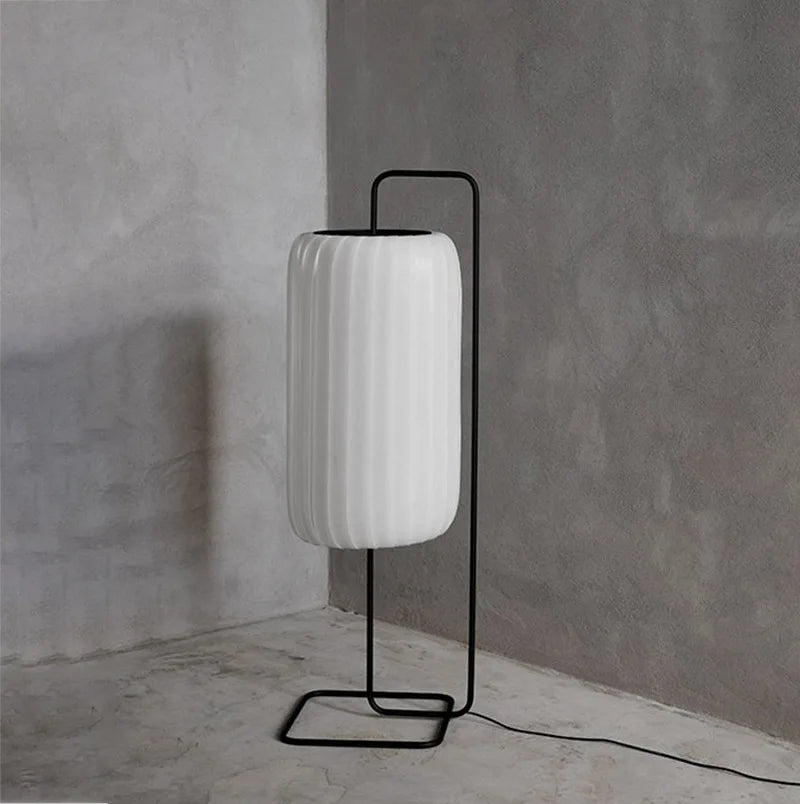 Artistic silk floor lamp for modern interiors - vue 4 sur 8