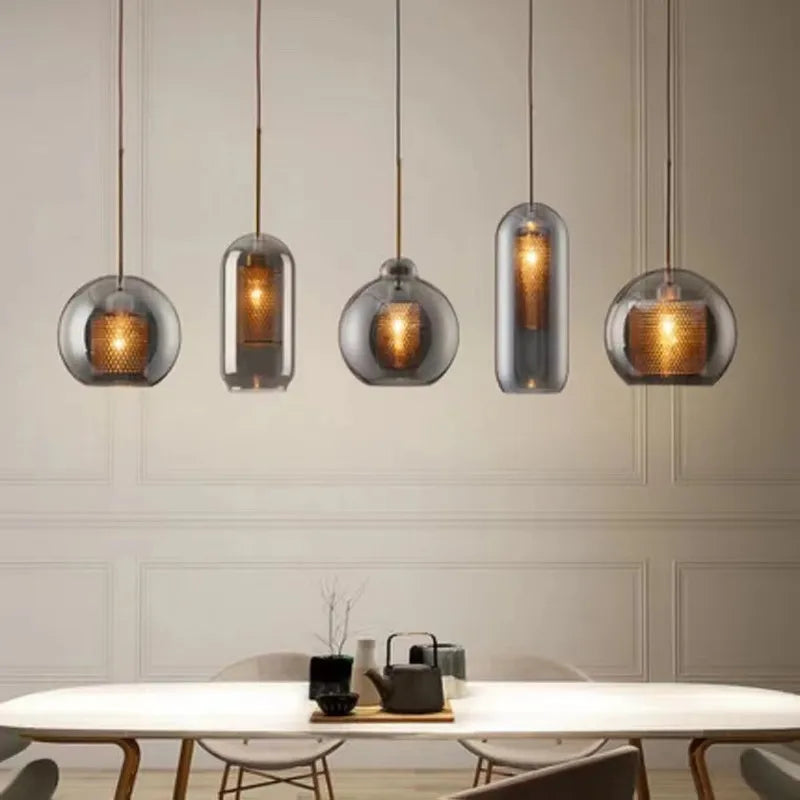 Modern glass pendant light for elegant interior decor - vue 2 sur 17