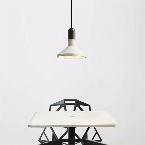 Industrial concrete pendant light for café and restaurant - vue 2 sur 9