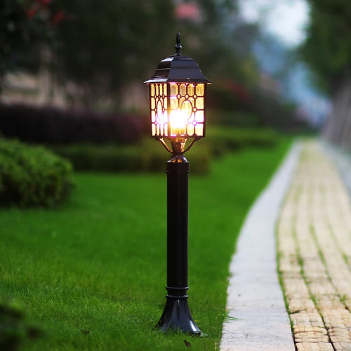 lampe extérieure étanche pour jardin parc et chemin - vue 2 sur 8