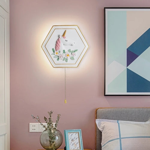 Princess unicorn cartoon wall light with hexagonal switch - vue 4 sur 13