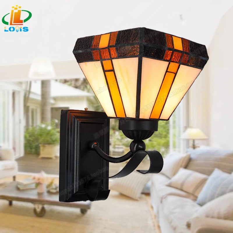 Retro minimalist Tiffany glass and copper table lamp for European decor