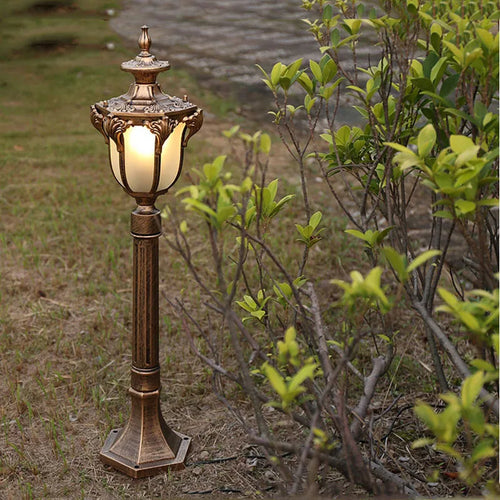 Waterproof outdoor lamp for garden and pathway lighting - vue 10 sur 10