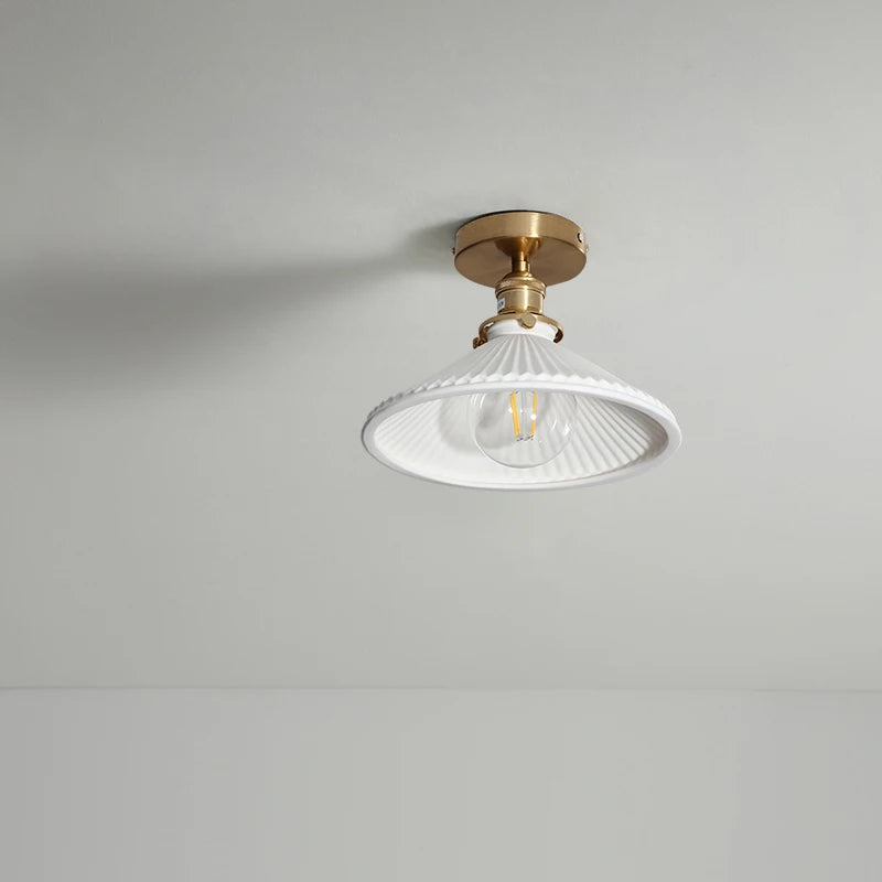 Nordic copper LED ceiling light with switch for bedroom, living room, stairway, ceramic mount - gold finish - vue 3 sur 10