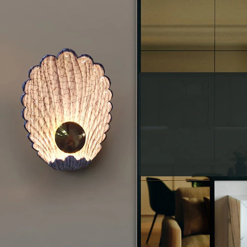 Nordic shell LED wall light for stylish home décor - vue 3 sur 7