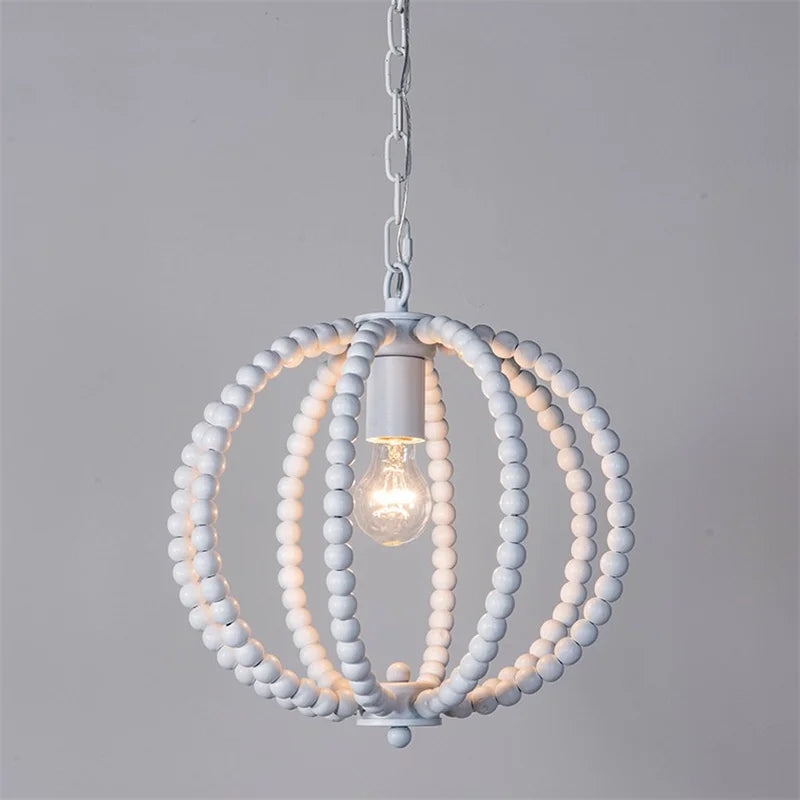 Round rustic retro chandelier in white iron with wood beads - vue 3 sur 11