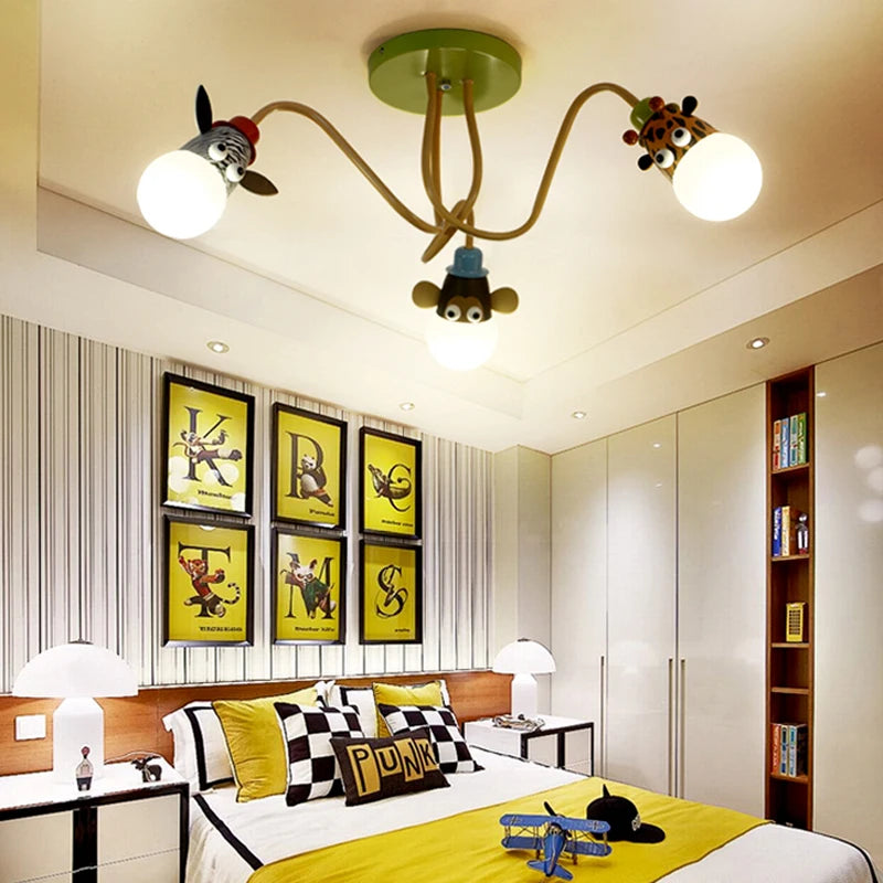 Animal chandelier for children's bedroom and dining room