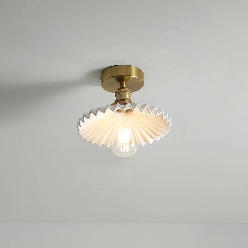 Nordic copper LED ceiling light with switch for bedroom, living room, stairway, ceramic mount - gold finish - vue 4 sur 10