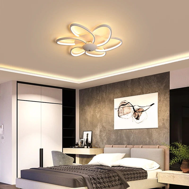 Modern chandelier for elegant and versatile indoor lighting - vue 4 sur 6