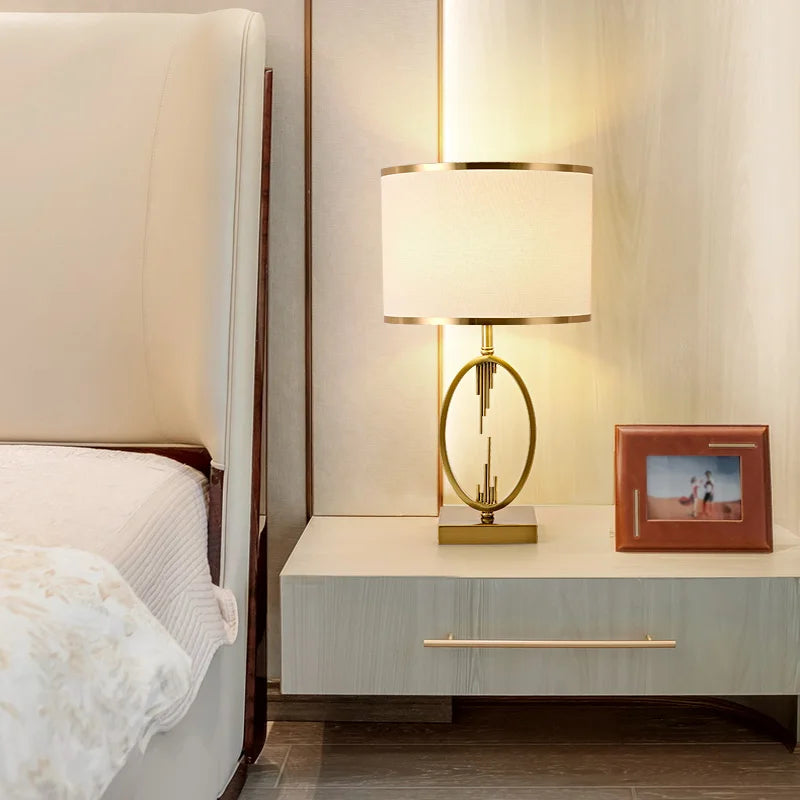 Postmodern Nordic minimalist luxury table lamp