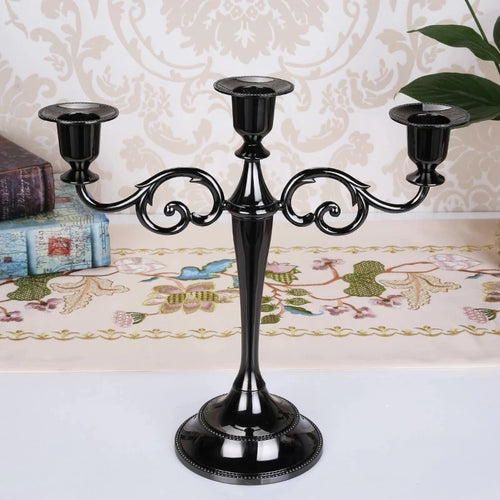 Retro metal three-arm candle holder for events and decorations - vue 10 sur 10