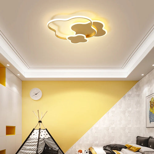 Decorative aluminium ceiling light for a bright and elegant interior