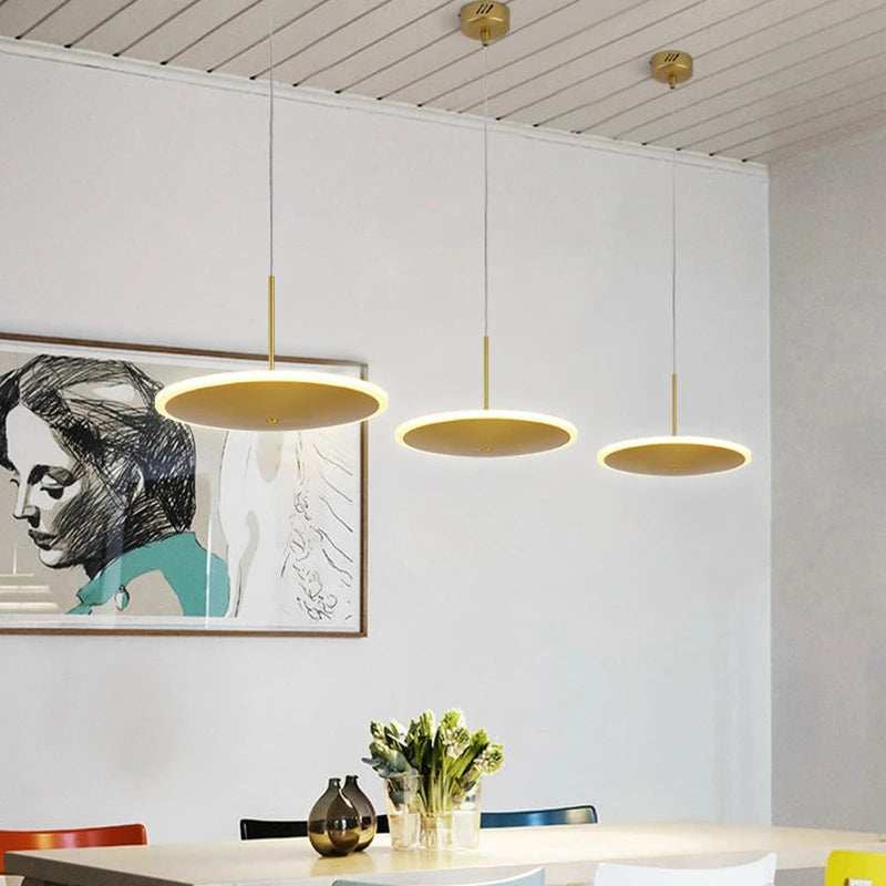 Nordic luxury linear metal LED pendant light for interiors