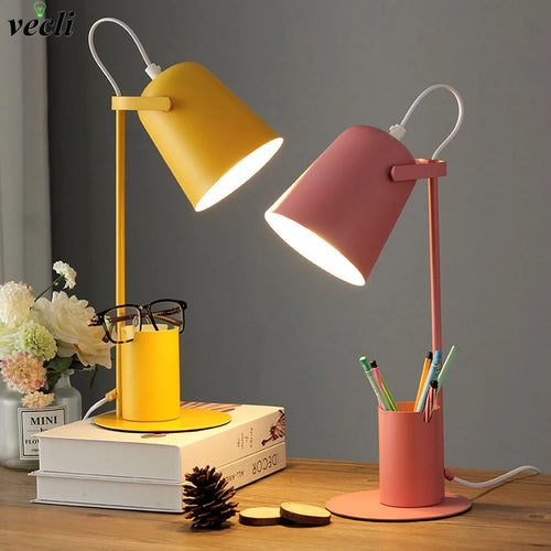 Adjustable nordic style LED table lamp with pen holder and eye protection - vue 2 sur 12