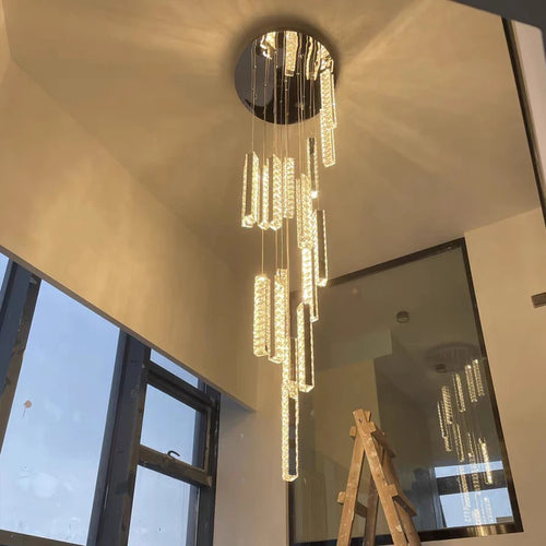 Gold LED crystal chandelier for elegant and refined indoor lighting - vue 6 sur 16