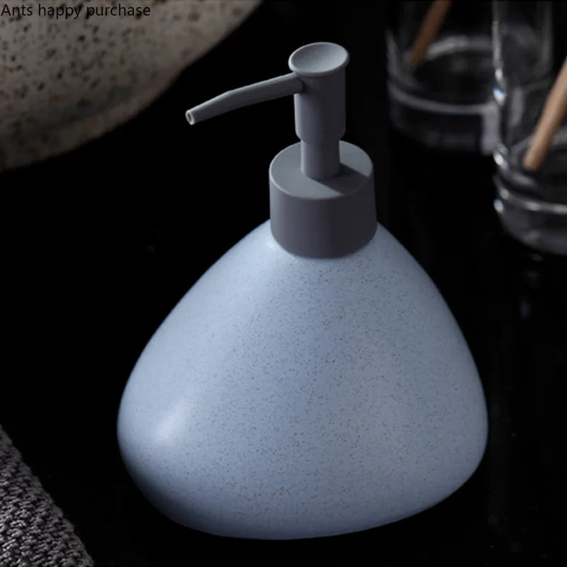 ceramic bottle for lotion, soap and shower gel - vue 3 sur 13