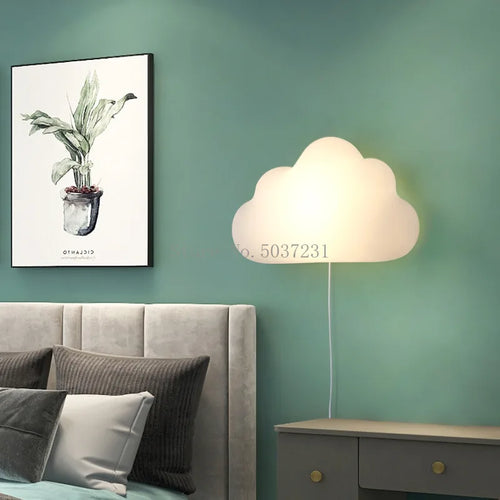 Decorative cloud wall light for children's room with creative design - vue 5 sur 11