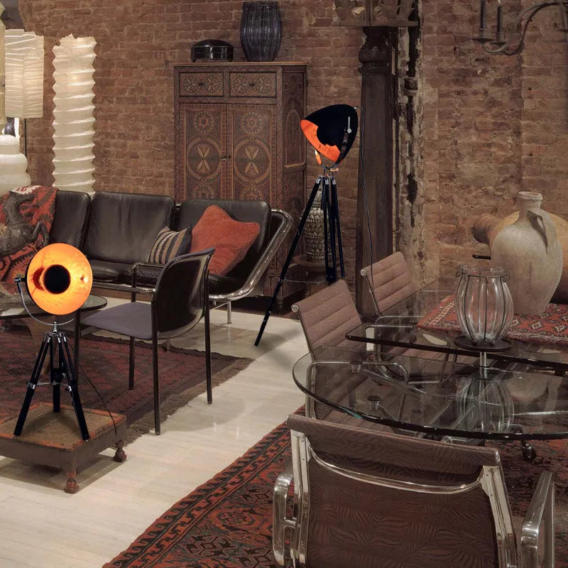 Vintage industrial tripod floor lamp with Edison bulbs - vue 3 sur 6