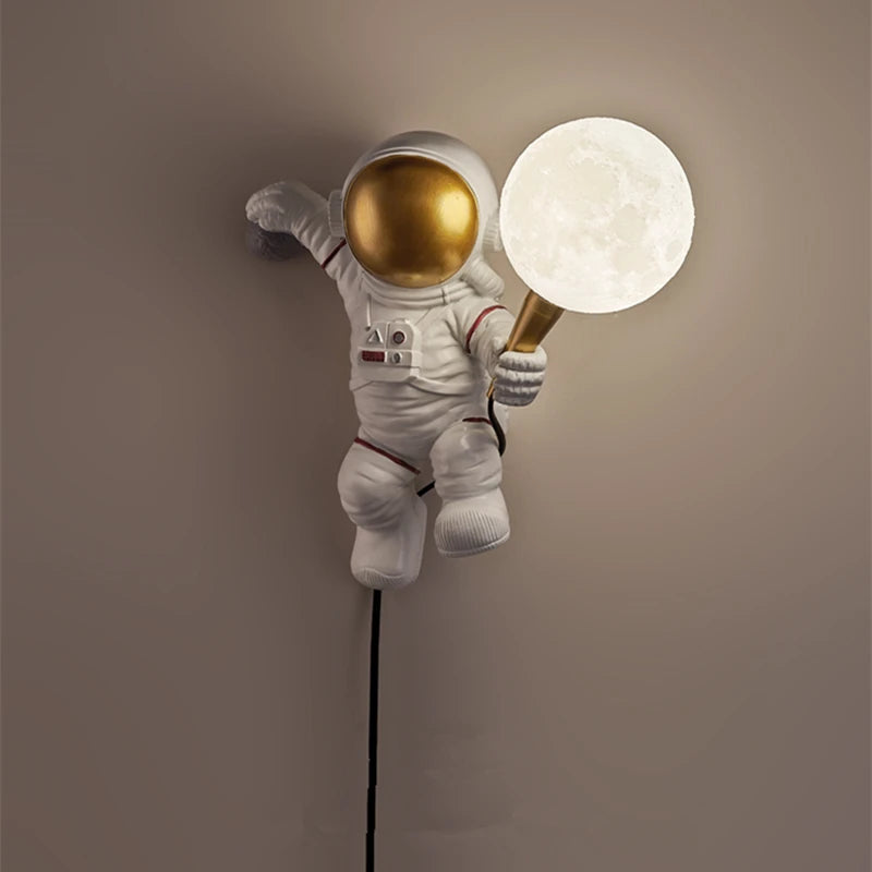 Nordic LED astronaut moon wall light for bedroom, kitchen, study, hallway - vue 5 sur 9