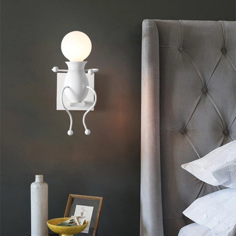 Modern iron humanoid wall light decorative indoor lamp - vue 3 sur 18