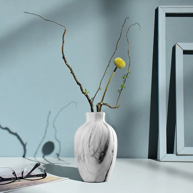 modern ceramic vase for interior flower decoration - vue 5 sur 11