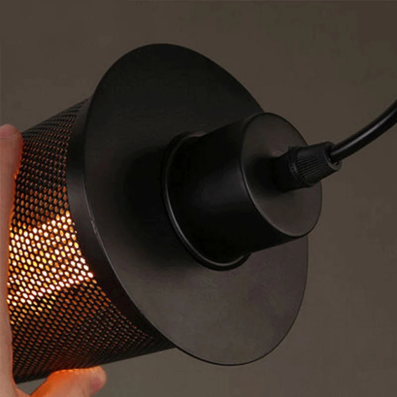 Industrial LED pendant light for modern interior decor - vue 5 sur 7