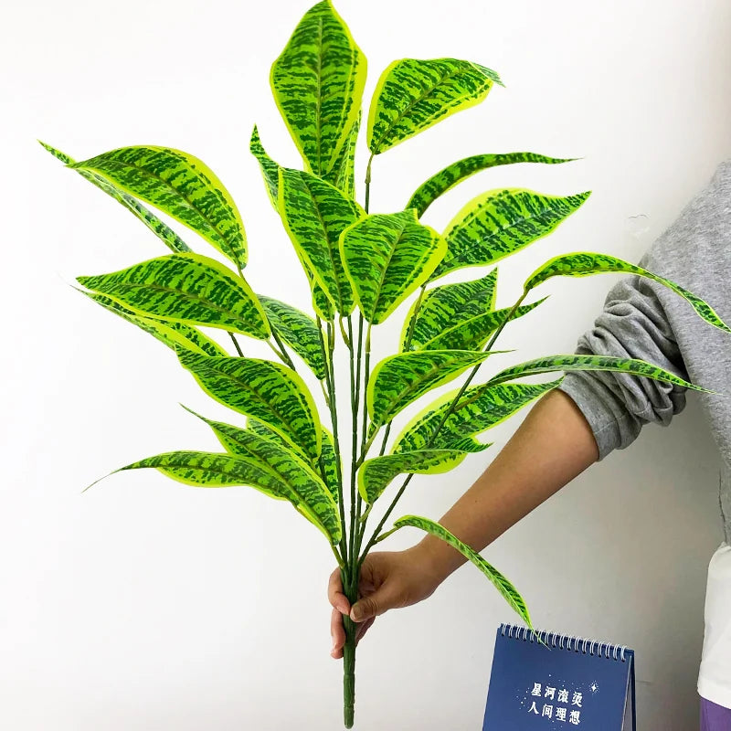 Artificial monstera plant with decorative tropical leaves for indoor garden - vue 8 sur 13