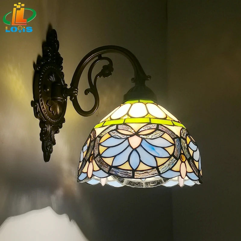 Tiffany style heart wall light for indoor and outdoor use