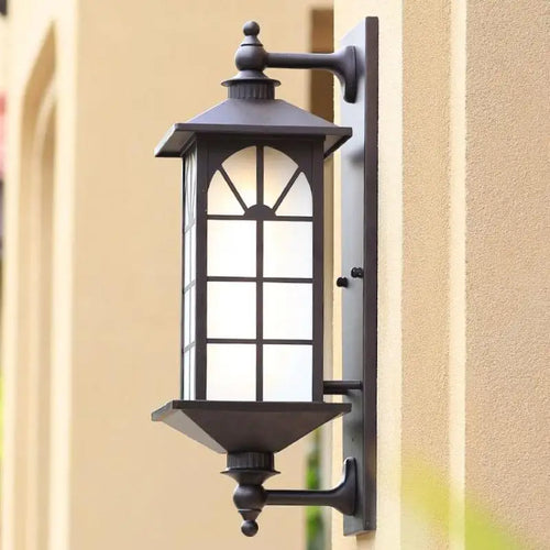 Vintage iron wall light for outdoor garden lighting