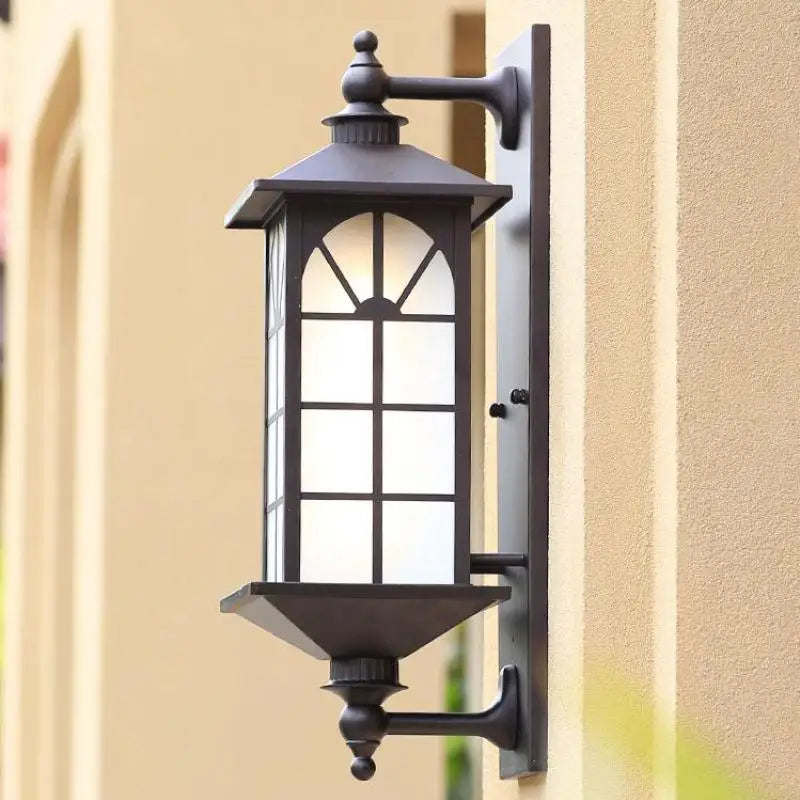 Vintage iron wall light for outdoor garden lighting