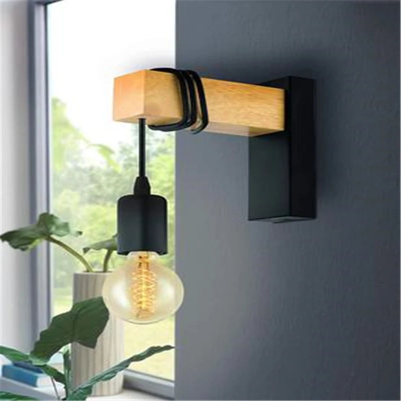 Modern decorative iron and wood wall light for interiors - vue 5 sur 5