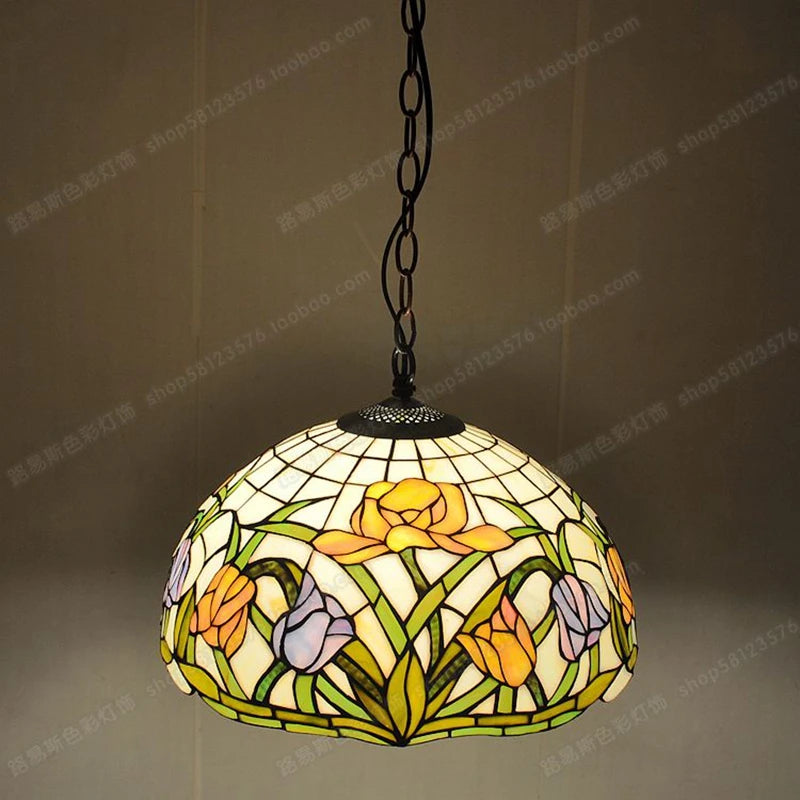 Antique style glass chandelier for restaurant and café