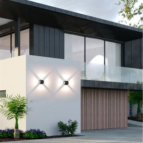 modern waterproof star and cross LED wall light for outdoor use - vue 5 sur 6