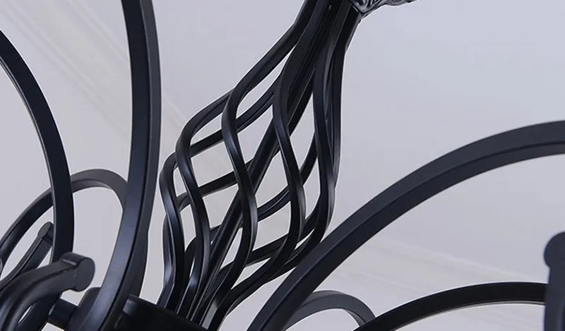 Traditional chandelier with glass and metal shade - vue 4 sur 8