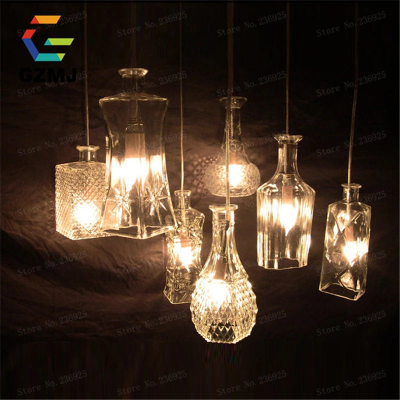 Vintage LED pendant light with carved glass shade - vue 3 sur 10