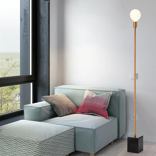 Modern marble table lamp for creative Nordic decor - vue 5 sur 9