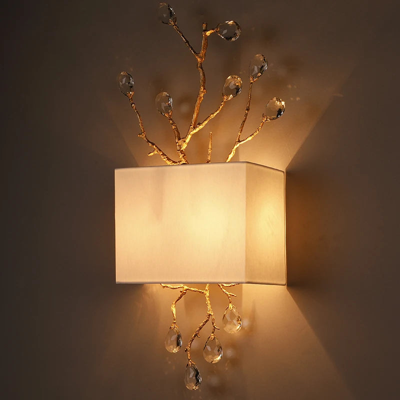 Retro gold crystal wall light for modern interiors - vue 3 sur 8