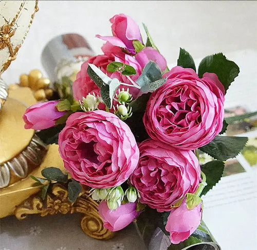 Beautiful artificial flower bouquet for weddings and decoration - vue 12 sur 13