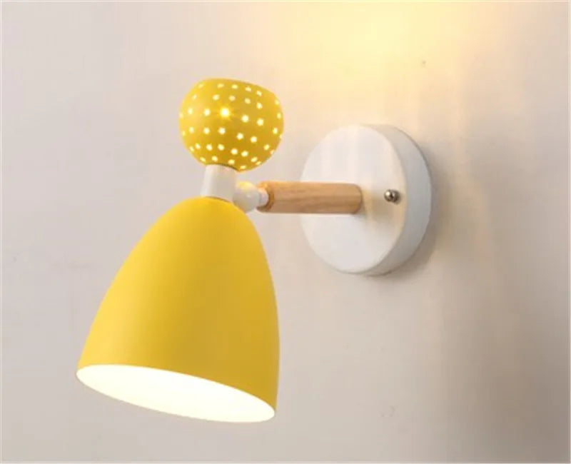 Modern Nordic wooden wall light for reading - vue 13 sur 13